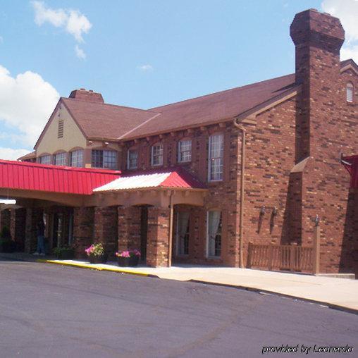 Capital Center Inn Kansas City Exterior photo